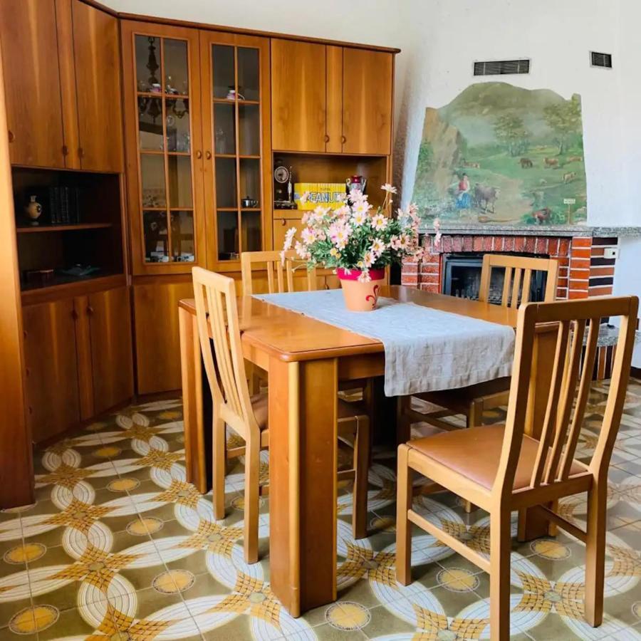 Casavacanze Sottocolle Valmorea Zewnętrze zdjęcie